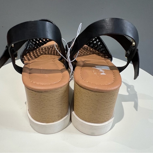 NWOT Universal Thread Alba Wedge Platform Sandals Memory Foam Size 8.5 - Picture 3 of 6